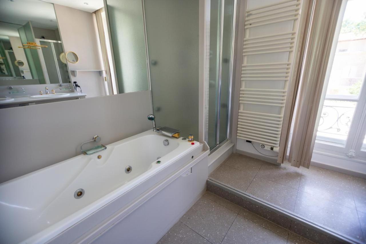 Les Frenes En Provence-Chateau Zen Avignon Zimmer foto